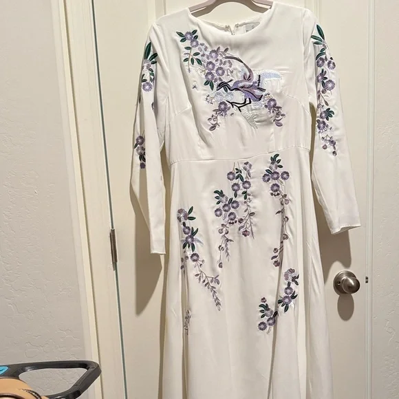 Dainty Jewells White Dress with Purple Floral Embroidery - Picture 6 of 6